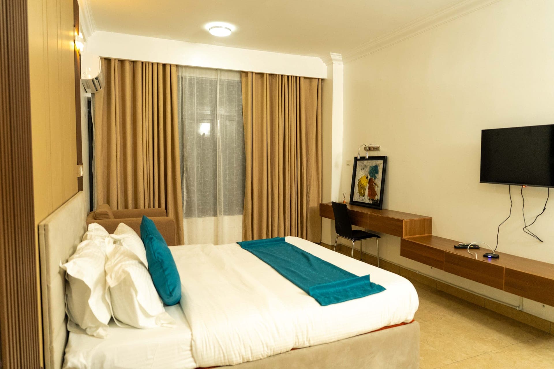 Diplomatic Suite view 3