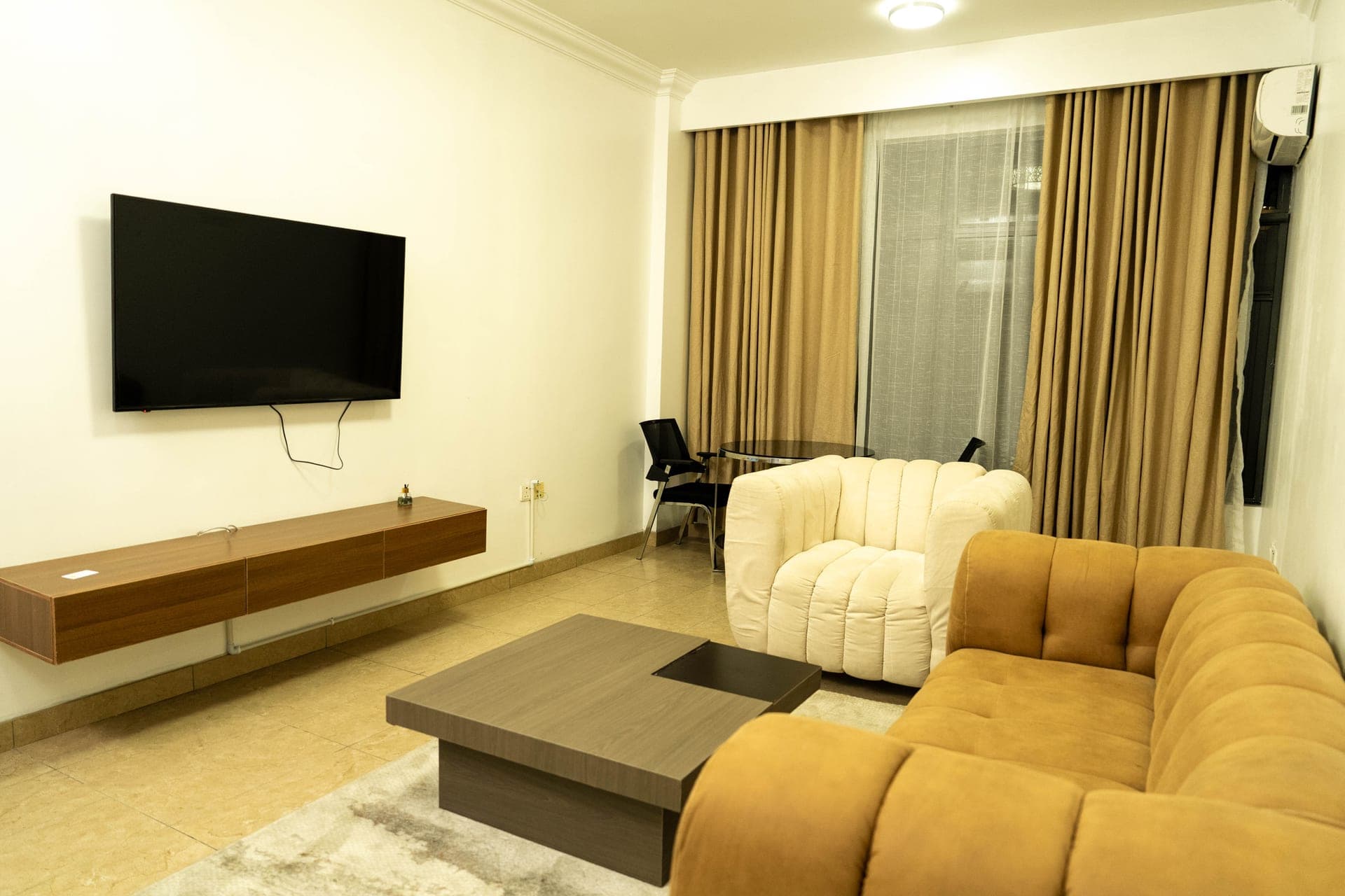 Diplomatic Suite view 2