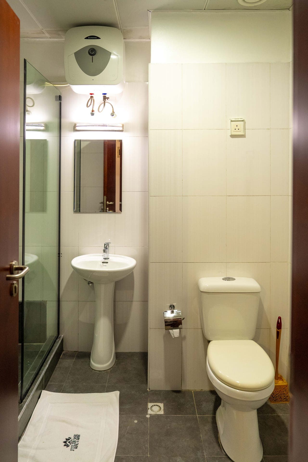 Standard view 11